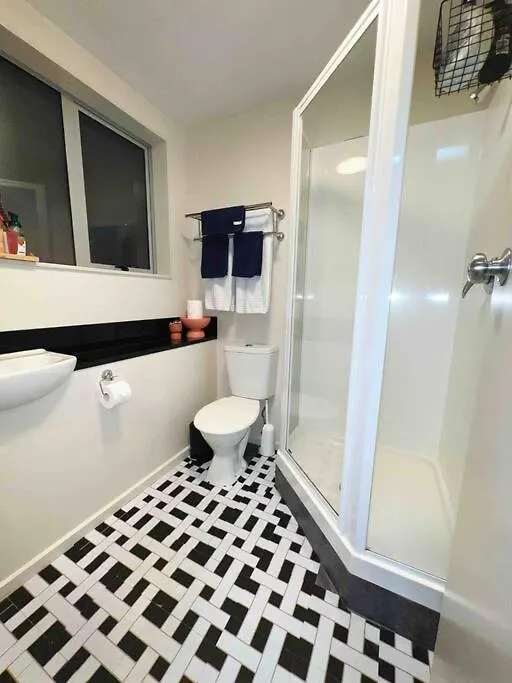 Cosy Motel Studio Apartment In Central City-Up To 2 Beds Christchurch